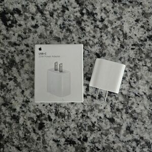 Apple USB-C Power Adapter in White